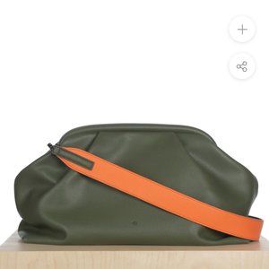 ela x Sasha Exeter - Frame Clutch